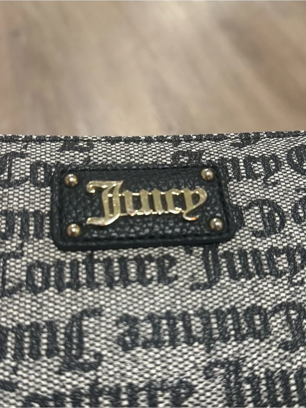 Juicy Couture stylish juicy
